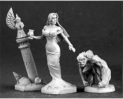 Siobhana, Female Vampire and Servant (3)
