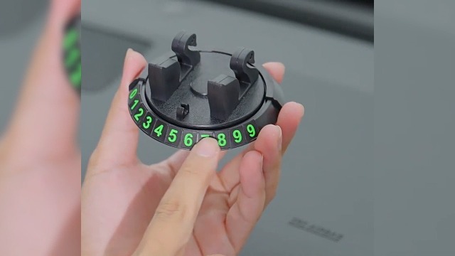 Auto Antirutschmatte 3-in-1 Mit Parknummer - Silikon Handyhalterung & Ablage Für Armaturenbrett