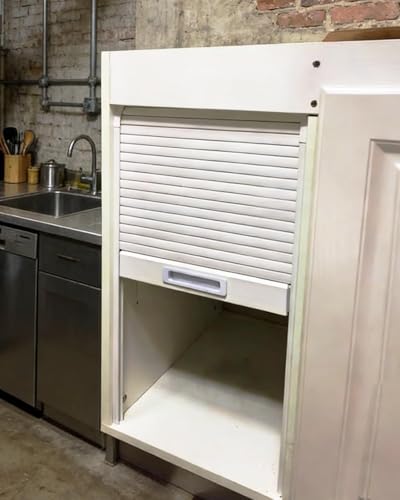 Porte pliante en accordéon pour gagner de la place dans un garage encombré