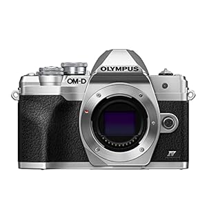 Olympus OM-D E-M10 Mark IV Micro-Four-Thirds-Systemkamera, 20 MP Sensor, 5-Achsen-Bildstabilisation, Selfie-LCD-Bildschirm, elektronischer Sucher, 4K-Video, leistungsstarker AF, Wi-Fi, silber