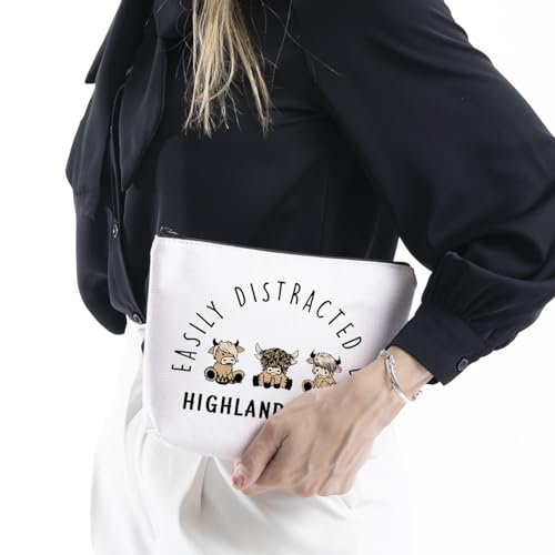 Higland Cow Gift Scottish Highland Cow Gift Easily Disdracted by Highland Cows Makeup Bag Scottish Cattle Gift (by Highland Cows Bag EU) - Image 4