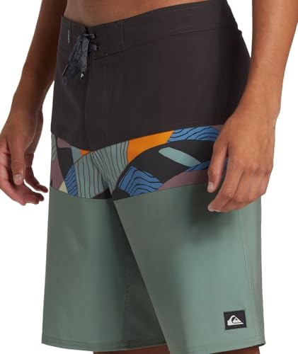 Quiksilver - Mens Surfsilk Panel 20 Boardshort, Color Seaspray Beach Club Casual Ss, Size: 344
