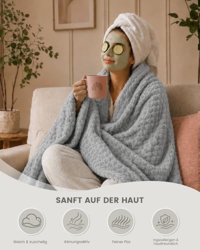 Good Nite Kuscheldecke 150 x 200 cm - Weiche Fleece-Decke als Wohndecke für Sofa, Bett & Büro, kuscheliger Throw für Herbst & Winter – Ansicht 2