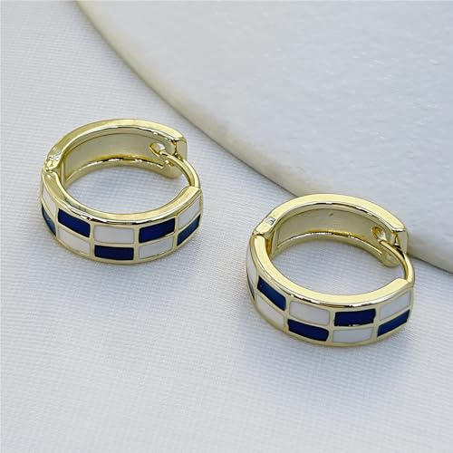 Checkered Earrings for Women Black And White Checkered Earrings Small Hoop Huggie Hypoallergenic Earring Trendy Hoop Earring Jewelry for Women4