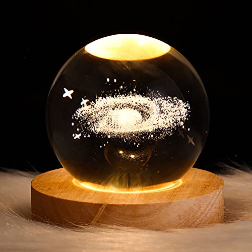 Veilleuse 3D avec boule de cristal - Système solaire USB 3D - Lampe de chevet - Avec base en bois - Pour cadeaux de Noël ou décorations de maison Cover