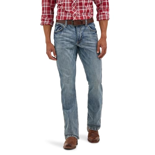 Image of Wrangler Men's Retro Slim Fit Straight Leg Jean
