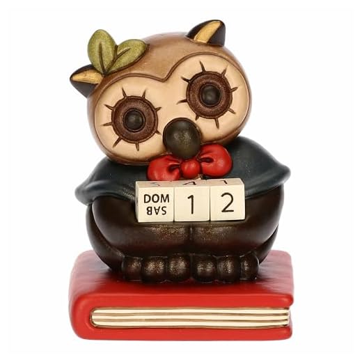 THUN, Calendario Laurea con Gufo Lucky in Ceramica Decorata a Mano, 8.2 x 8 x 10.5 cm h
