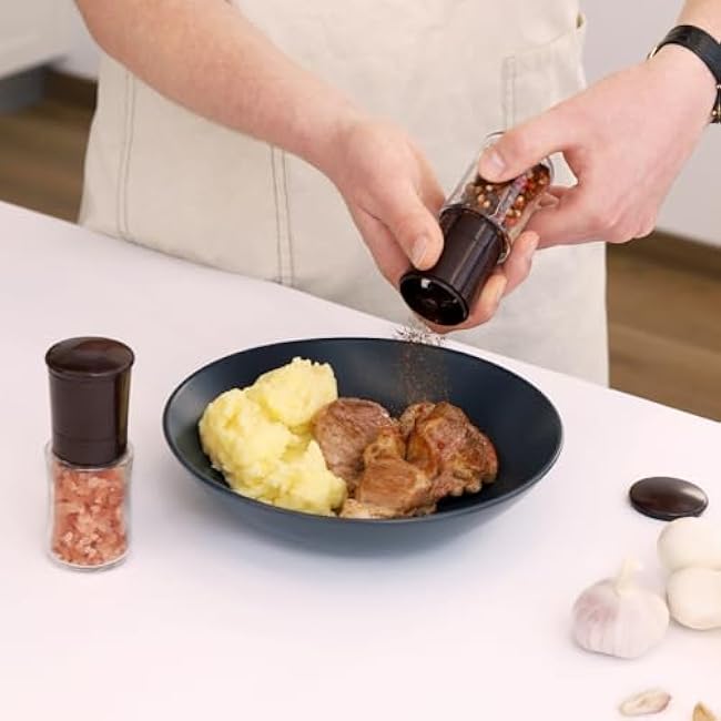Vzaahu Salt and Pepper Grinder Set Brown, Refillable Small Shakers, Adjustable Coarseness, Ceramic Burr, Peppermill, Kitchen Cooking