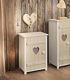 Découpe en forme de cœur avec textile à carreaux rouges