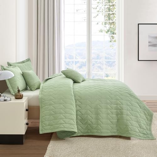 Image of Oversized King Bedspread, Geometric Diamond Stitched Quilt Set King /Cal King, Lightweight Reversible Coverlet, Straight Edge - Natural Modern Look, 5 Piece, Sage Green