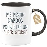 Design Unique : Ce mug arbore un message hilarant qui fera sourire tous les Georges. Parfait pour ceux qui préfèrent le confort à la salle de sport, ce mug est un clin d'œil humoristique à offrir lors d'un anniversaire ou pour la fête des pères. Avec sa capacité de 330 ml, il est idéal pour savourer un bon café ou thé en toute décontraction.