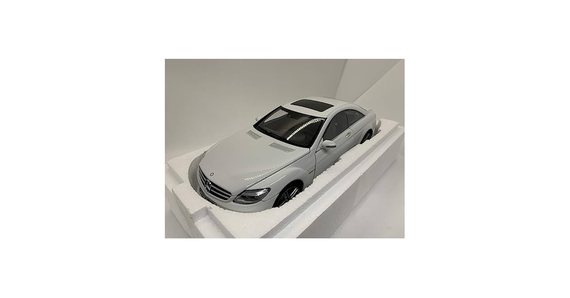 メルセデス ベンツ CL63 AMG ミニカー Amazon | Aa 1/18 メルセデスベンツ -Benz CL63 White J06-0-008
