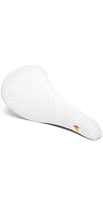 Amazon | チネリ(Cinelli) ヴォラーレ サドル[Volare Saddle] ホワイト