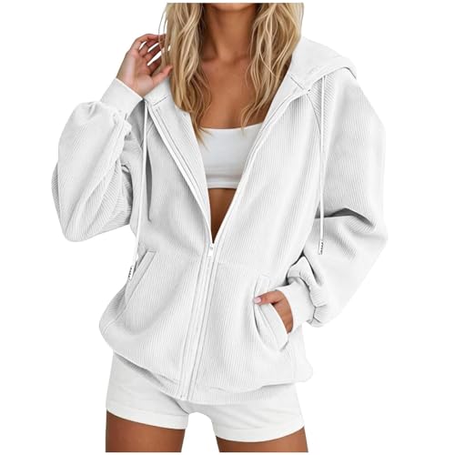 Sweatshirt streetwear chaud femme pour affronter le froid avec style