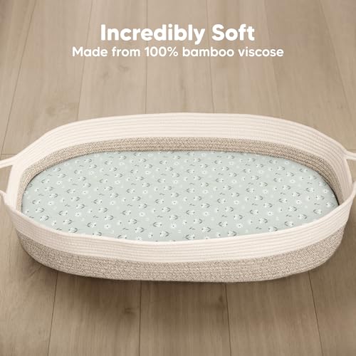 Image of 2-Pack Baby Bassinet Sheets Girl, Boy, 33x17 Bedside Sheets (Daisies) | Viscose Derived from Bamboo, Universal Fitted Bassinet Sheet, Compatible with Halo Bassinest Sleeper, Baby Delight, Graco
