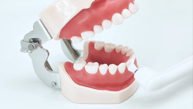 Image of Tooth Polisher,Teeth Polishing Kit for Daily Cleaning,Polishing Then Whitening of Tooth (Professional Toothpaste Include),USB Rechargeable Dental Polisher with LED Light,6 Heads,5 Speed Modes