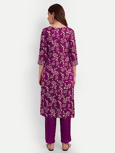 Image of Ayukta Women's Rayon Printed Straight Kurta
