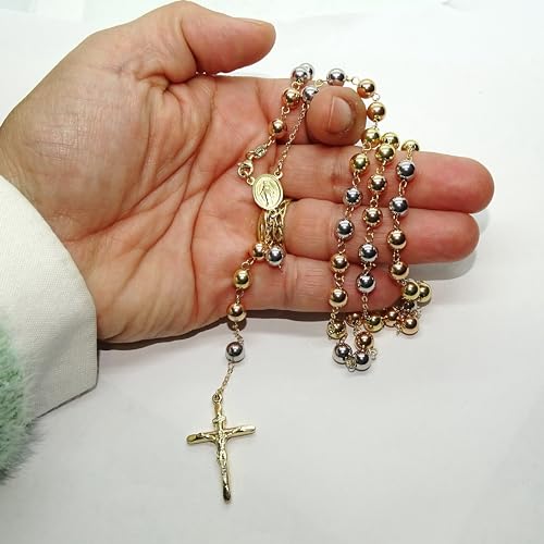 Collar de 3 oros de 18k con cierre mosquetón de 62cm Collar Never Say Never en oro de 18k, con 3 oros de 62cm de longitud y cierre mosquetón. Su peso es de 15.45 gr de oro de 18k. Perfecto para cualquier ocasión.