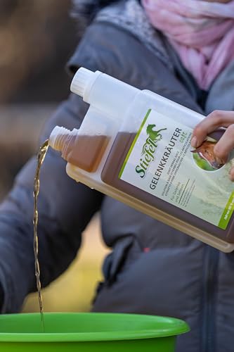 Foto von Stiefel Gelenkkräutersaft für Pferde, aus Einer 100% naturbelassenen Kräutermischung, zur Gesunderhaltung der Sehnen & Gelenke, flüssig mit Dosierflasche, 1l
