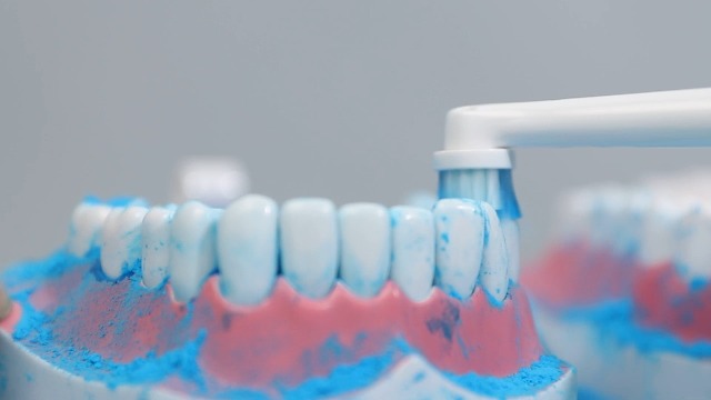 Testine Di Ricambio Per Spazzolini Elettrici Oral B, Confezione - Foto 2