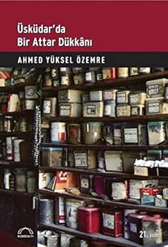 Paperback Uskudar'da Bir Attar Dukkani [Turkish] Book