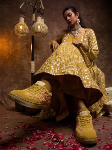 Image of Bacca Bucci Women RANGREZA Ethnic Sneakers for Indian Festive & Ethnic Wear