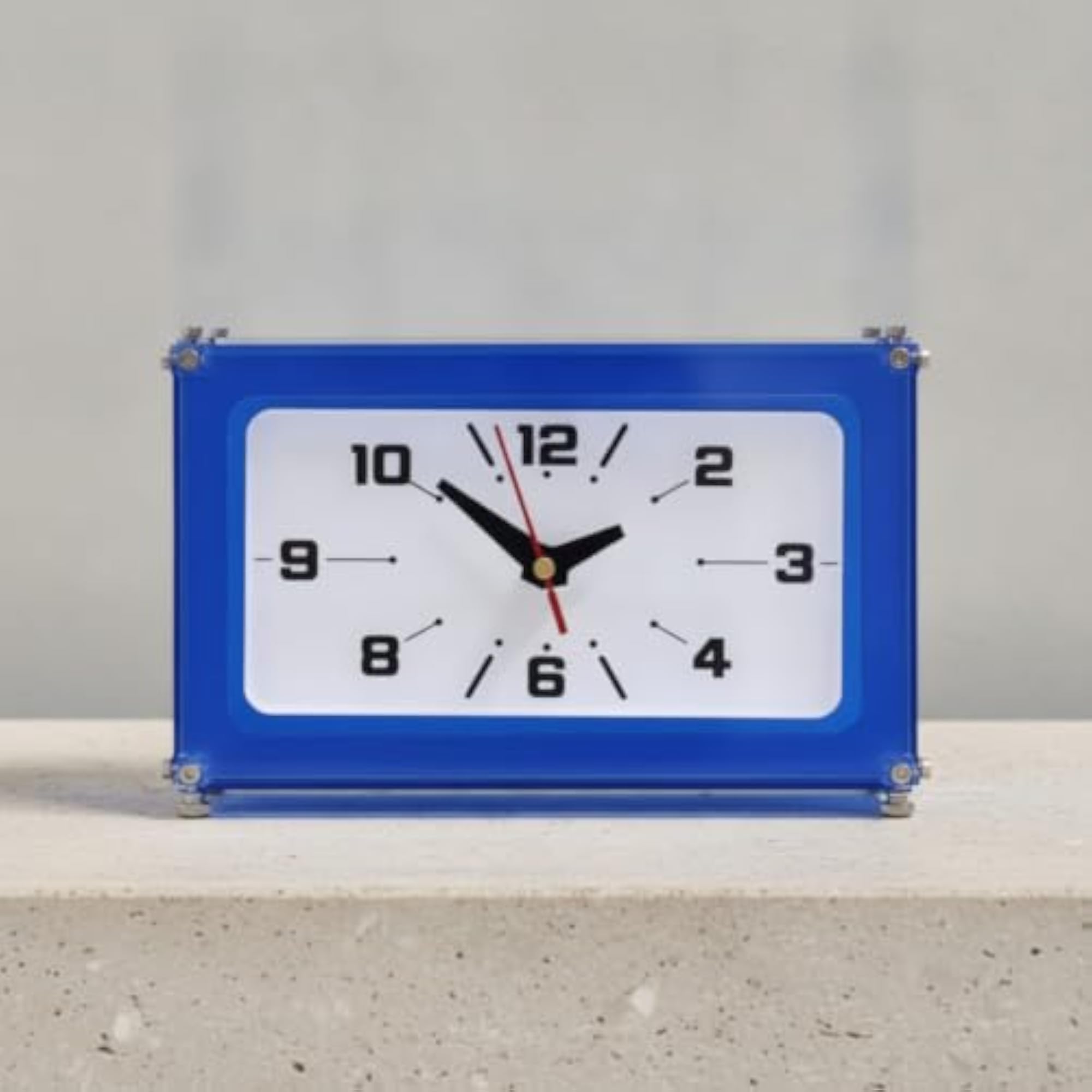 Silent Rectangular Analog Table Clock for Study