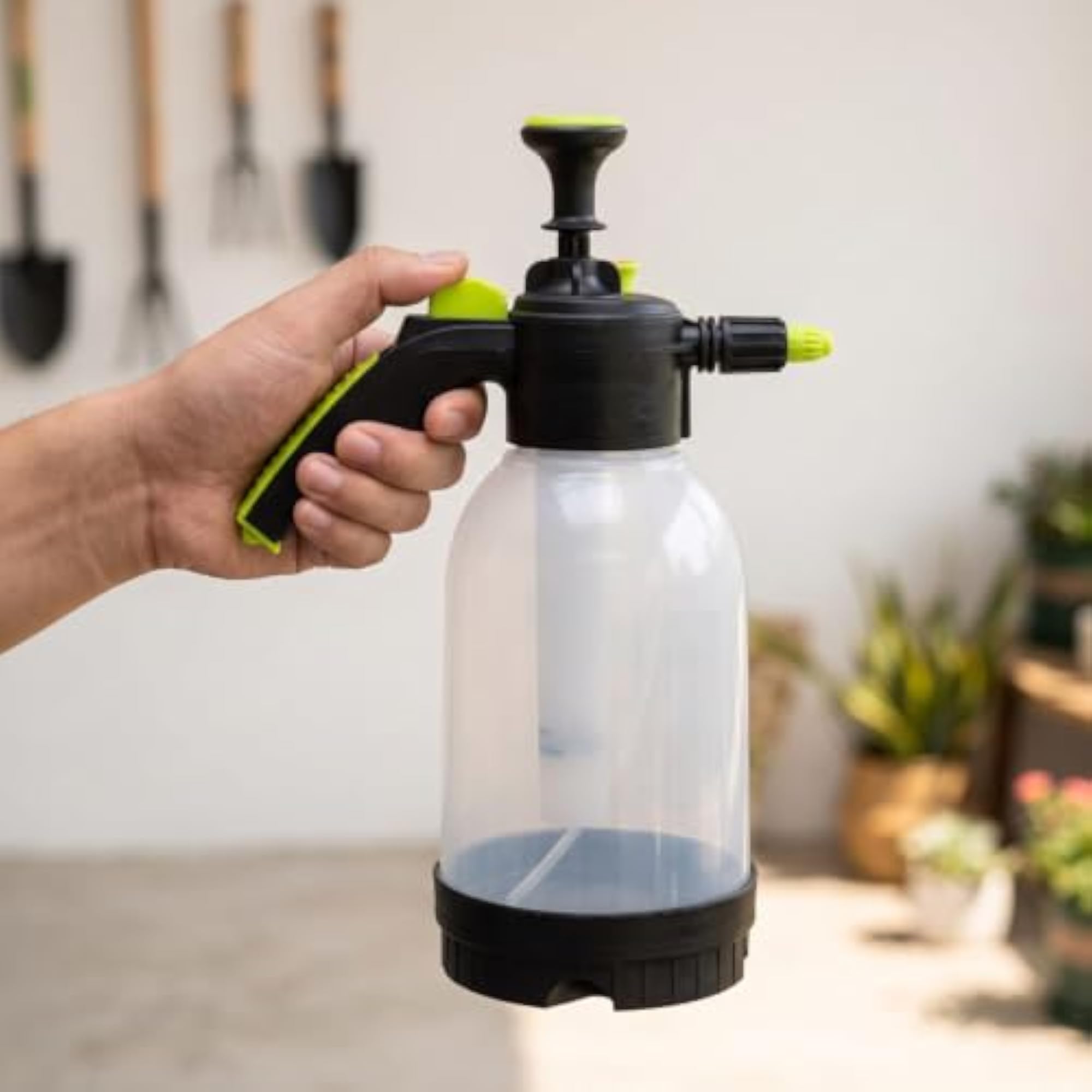 Hand-Held Pressurized Spray Bottle, Heavy-Duty