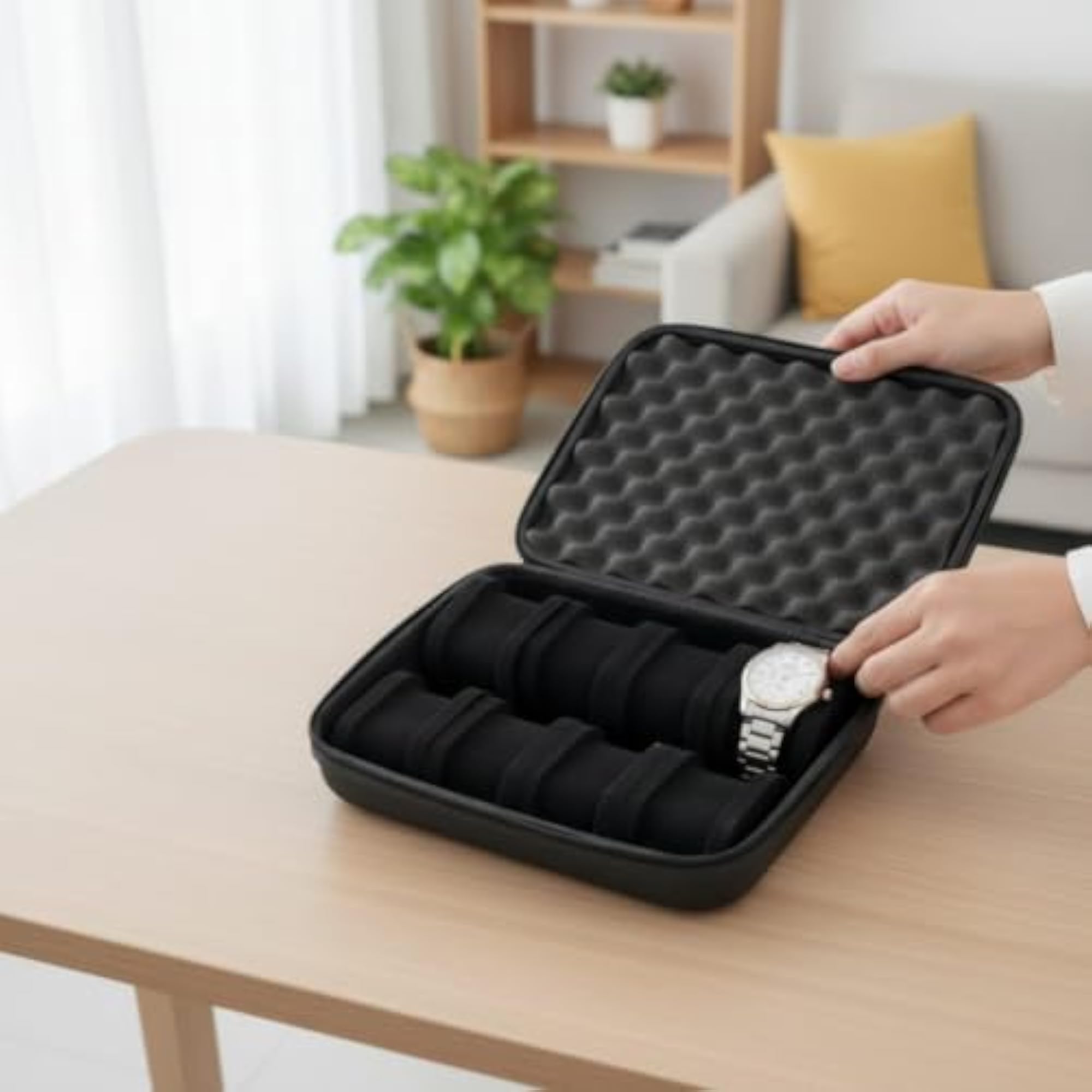 8-Slot Zippered Watch Case