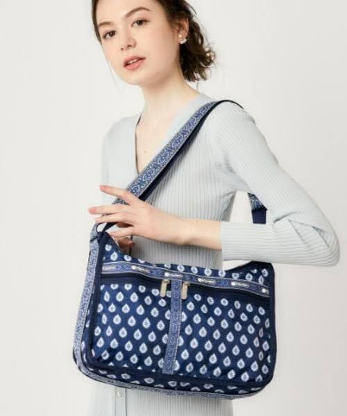 レスポートサック　レゾリヴァード　ショルダーバッグ Amazon.co.jp: レスポートサック レゾリヴァード ショルダーバッグ7507