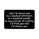 ❤ [Material] Diese niedliche Brieftaschenkarte besteht aus Aluminium und verbiegt sich nicht in der Brieftasche. Die Dicke stellt sicher, dass es sich nicht leicht biegt. Die geschnitzten Wörter sind klar und leicht zu lesen und können mit den Fingern gefühlt werden.