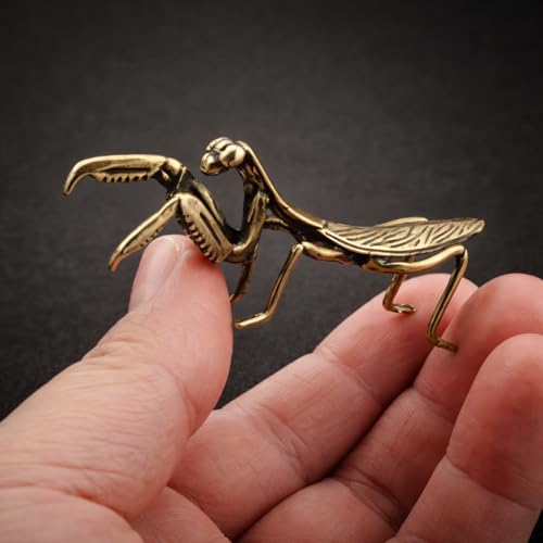 Didiseaon Vintage Brass Praying Mantis Statue, Vintage Metal Insect Figurine for Tea Pet Desk Decor, Simulation Animal Sculpture for Home Office Garden Desktop Decor