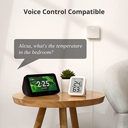 Foto von SwitchBot WiFi Thermometer Hygrometer 2 Stück und Hub mini, Bluetooth Digitaler Temperatur Feuchtigkeit Sensor mit Smart Alert & Datenspeicherung, LCD Bildschirm Digitales Thermo-Hygrometer