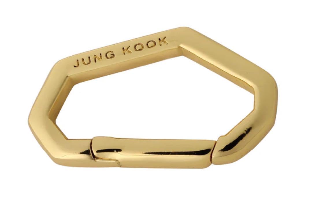 Amazon.co.jp: JUNG KOOK グク ブレスレットGOLDEN THE MOMENT : おもちゃ