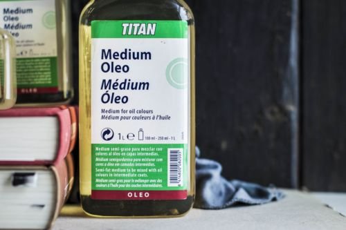 TITAN MEDIUM OLEO DE 1 LITRO