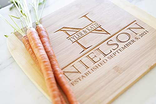 Personalized Mini Bar Cutting Board, 6 x 8 Mahogany (Anderson Design) | Small Engraveable Charcuterie Platter for Kitchen | Ideal Gift for Wedding, Housewarming, Graduation & Anniversary Presents