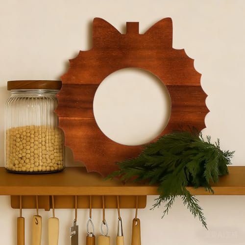 Novabright Christmas Wreath Shaped Wood Cutting Board Christmas Wooden Serving Tray Xmas Kitchen Decoration for Holiday Party Accessories Farmhouse Table Home Shelf Dining Room Gifts