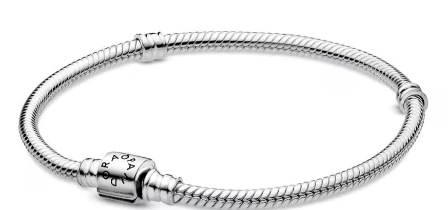 Bracelet Maille Serpent Pandora Moments en Argent pour Sublimer vos Styles Quotidiens