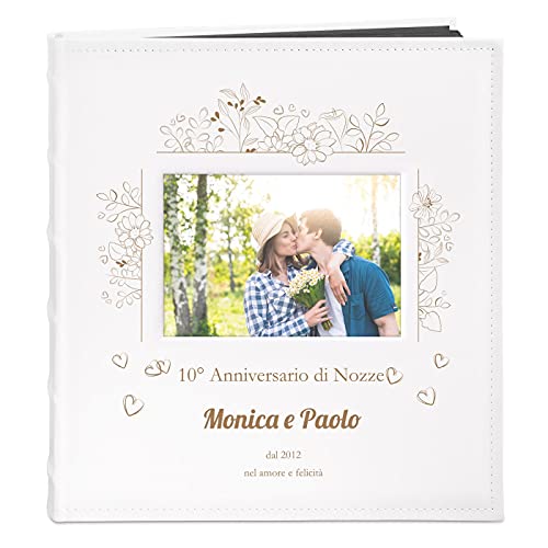 Maverton Album Foto Personalizzato ad Incisione Laser - Copertina in Pelle Sintetica con Finestra - 60 pagine nere - 240 foto 10x15 cm - idee regalo per anniversario, matrimonio - Cuoricini
