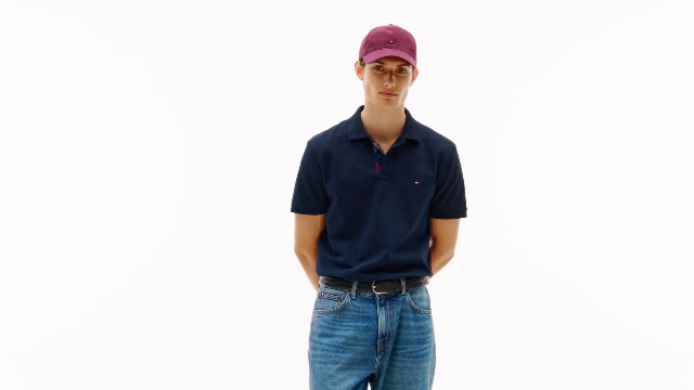 Camisetas polo casuales para hombre de Tommy Hilfiger, manga corta, corte regular con estiramiento y diseño de plastrón oculto miniatura 5