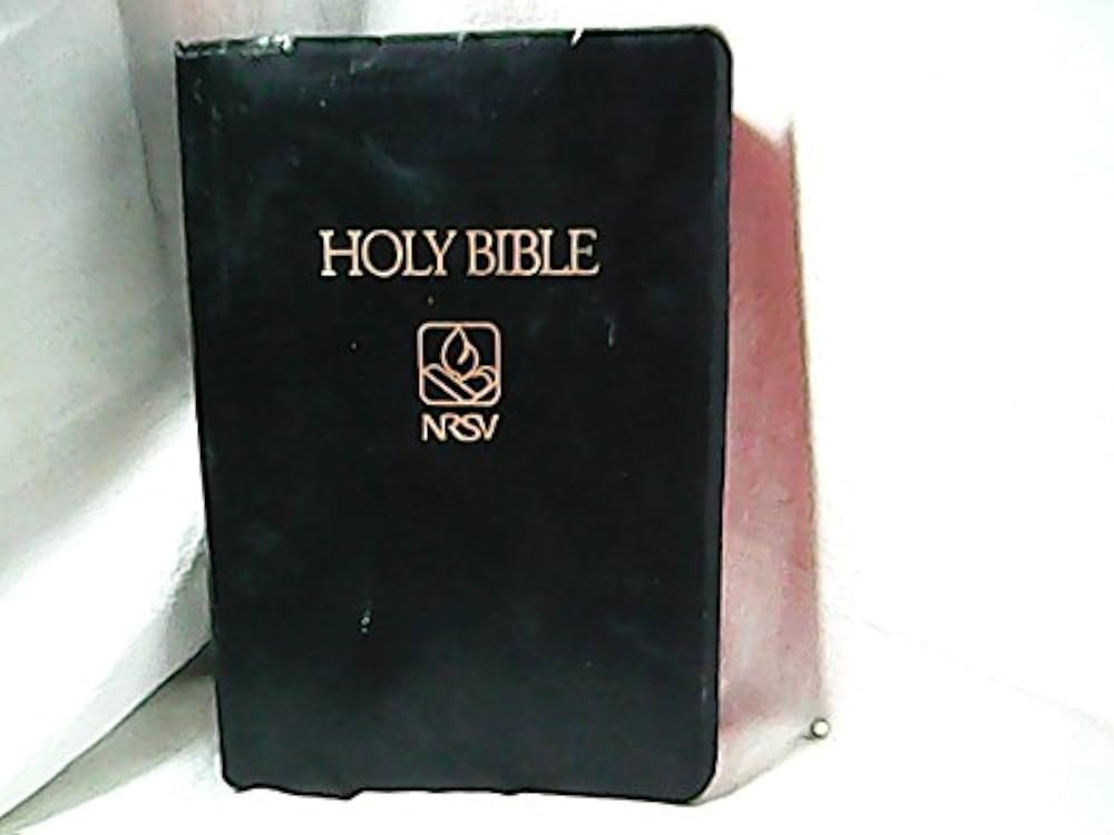 The Holy Bible, New Revised Standard Version, Nrsv,: NRSV: Amazon