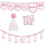 sedie cappellini pelle Design rosa glitterato per foto memorabili – ideale per primo compleanno bimba e 6 mesi Il colore rosa pastello, i fiocchi satinati e i dettagli glitterati rendono queste festoni compleanno bambina perfette per scatti dolci e scenografici. Un cappellino a forma di cono con morbidi pompon si abbina perfettamente a uno striscione di auguri di buon compleanno, creando un'armoniosa combinazione di foto. È facile da usare per le foto del neonato, per i ritratti sul seggiolone o come decorazione per il sesto mese di una bambina.