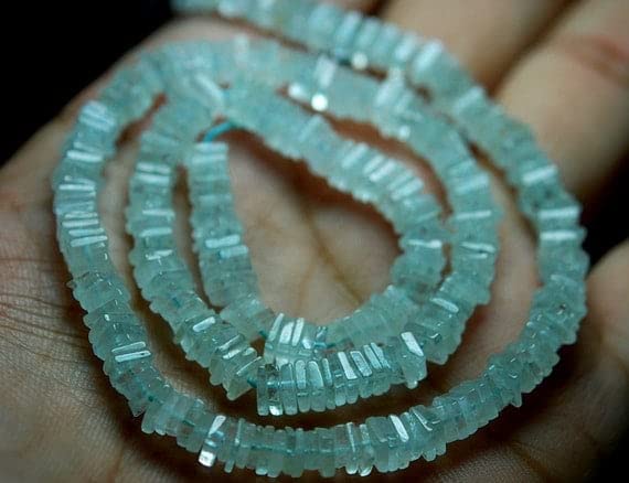 Perles carrées Aigue-marine HEISHI LKBEADS 4-5mm pour fabriquer un cadeau unique