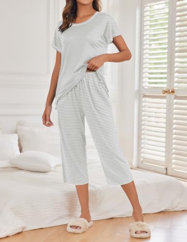 Image of Ekouaer 2 Pack Womens Pajamas Sets Short Sleeve Tops and Capri Pants Pjs Colorful Printed Sleepwear Sets