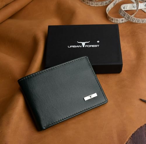 Image of URBAN FOREST Fred Aniline Green Leather Wallet for Men