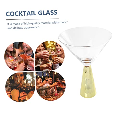 Verre à cocktail doré pour sublimer vos boissons de réception