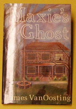 Hardcover Maxie's Ghost Book