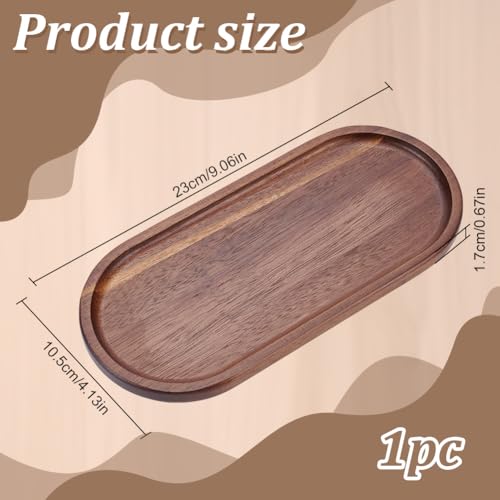 Instruments d'écriture rangés grâce au plateau en bois marron