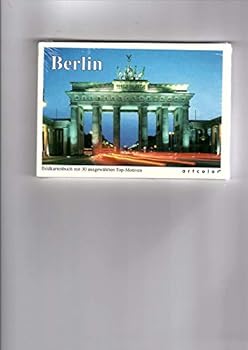 Paperback Berlin. 30 Postkarten /30 Postcards /30 Cartes Postales Book