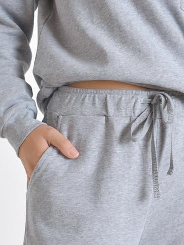 Weintee Women's Petite Sweatsuits Petite Length Short Jogging Suit Sets Travel Outfits3